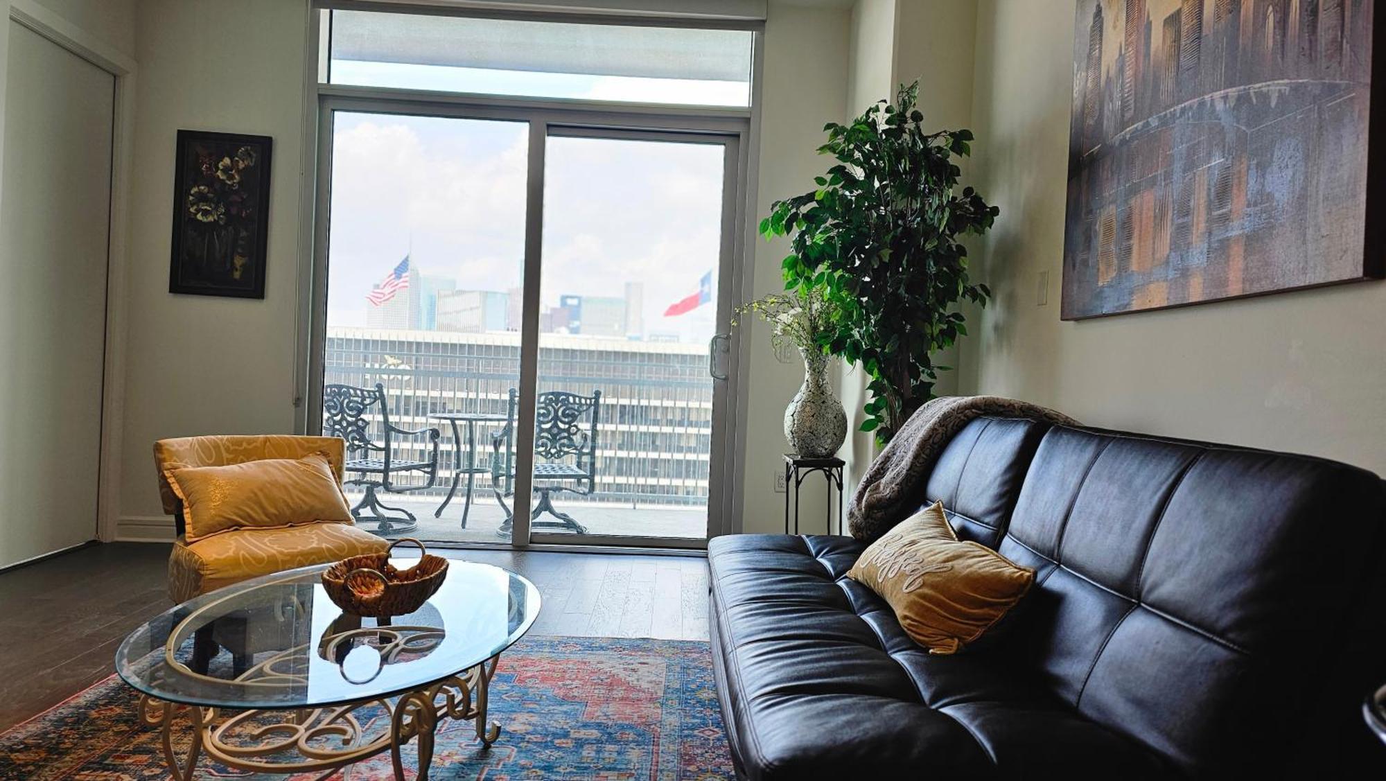 Апартаменти Luxury Highrise In Midtown - Skyline Views And Chic Decor Х'юстон Екстер'єр фото
